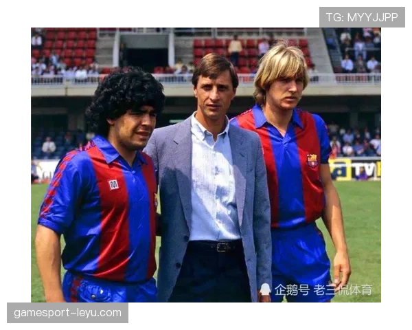 克鲁伊夫全攻战术重燃世界杯激情，团队协作与精湛技艺成焦点