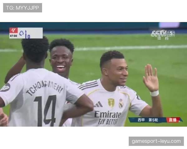 姆巴佩与维尼修斯战术角色冲突及更衣室张力解析